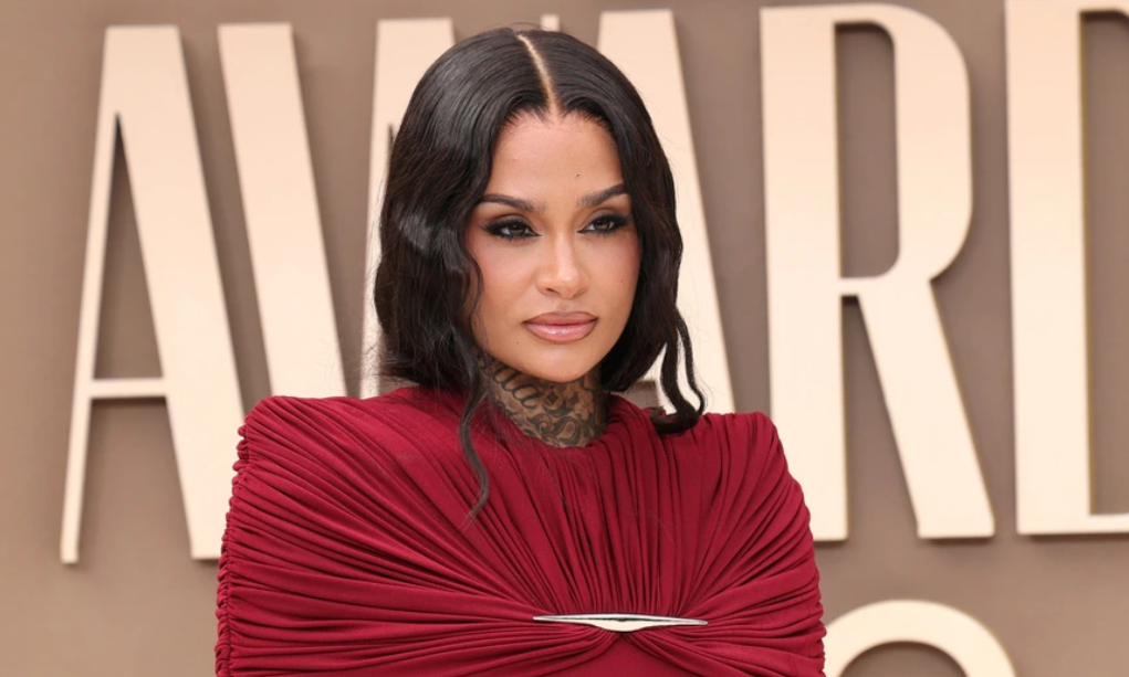 Ca sĩ Mỹ Kehlani tỏa sáng với thiết kế của NTK Cường Đàm tại BET 2026 - hình ảnh - new88pg.vip