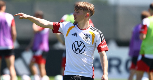 ‘Viên ngọc mới’ của đội tuyển Đức nhập viện khẩn, HLV Nagelsmann gọi người thay thế gấp - hình ảnh - new88pg.vip