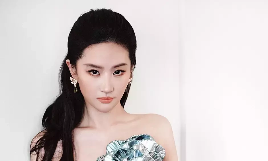 Lưu Diệc Phi lộng lẫy như ‘bông hồng thủy tinh’ – Cơ hội nhận thưởng NEW88 chính thức ngay hôm nay - hình ảnh - new88pg.vip Lưu Diệc Phi lộng lẫy như ‘bông hồng thủy tinh’ – Cơ hội nhận thưởng NEW88 chính thức ngay hôm nay - hình ảnh - new88pg.vip