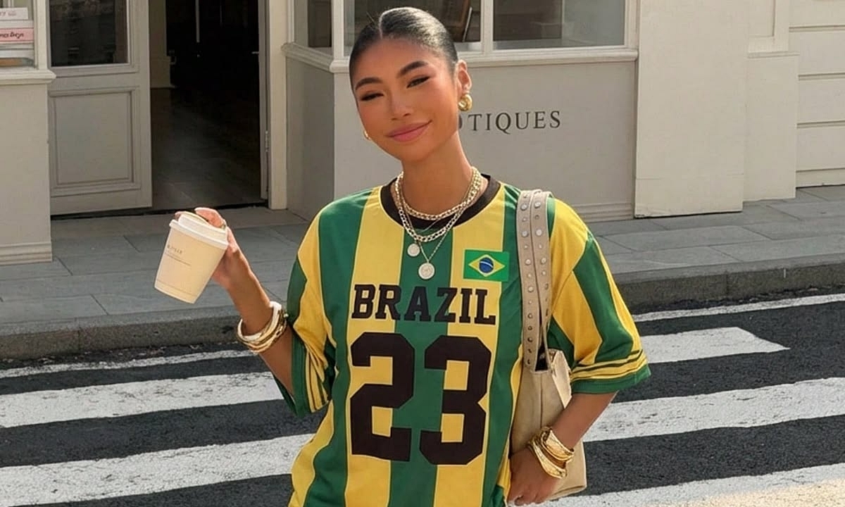 Giới trẻ Việt ‘đốt cháy’ hè World Cup 2026 với mốt áo đấu phối đồ siêu chất - hình ảnh - new88pg.vip Giới trẻ Việt ‘đốt cháy’ hè World Cup 2026 với mốt áo đấu phối đồ siêu chất - hình ảnh - new88pg.vip