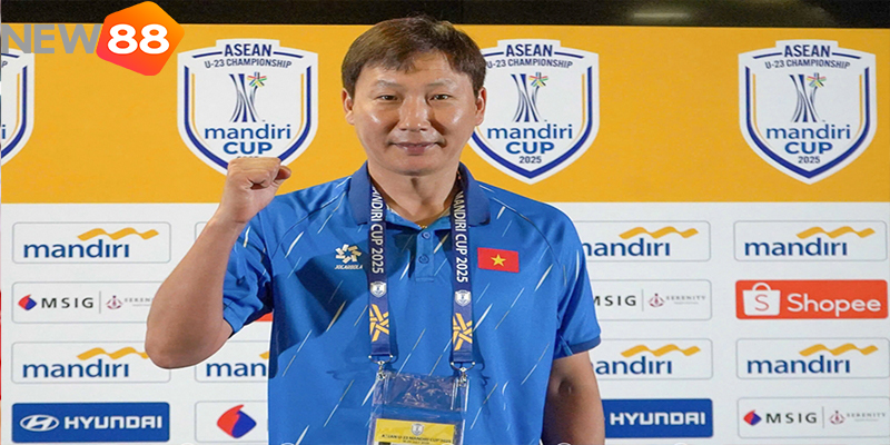 HLV Kim Sang-Sik Và Hành Trình Đầy Cảm Xúc Ở Chung Kết SEA Games 33 - hình ảnh - new88pg.vip HLV Kim Sang-Sik Và Hành Trình Đầy Cảm Xúc Ở Chung Kết SEA Games 33 - hình ảnh - new88pg.vip